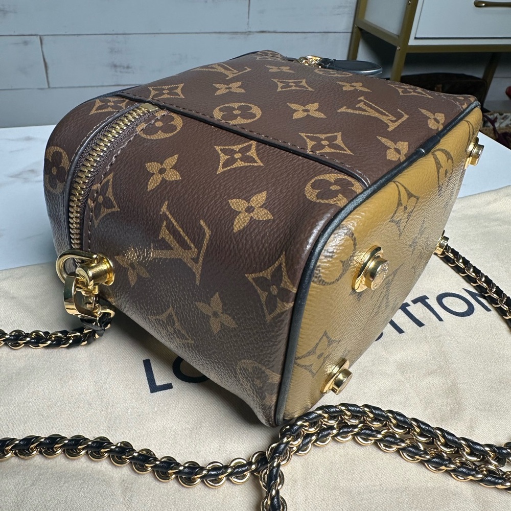 SOLD ❌ Louis Vuitton Reverse Monogram Vanity PM - Picture 8 of 13